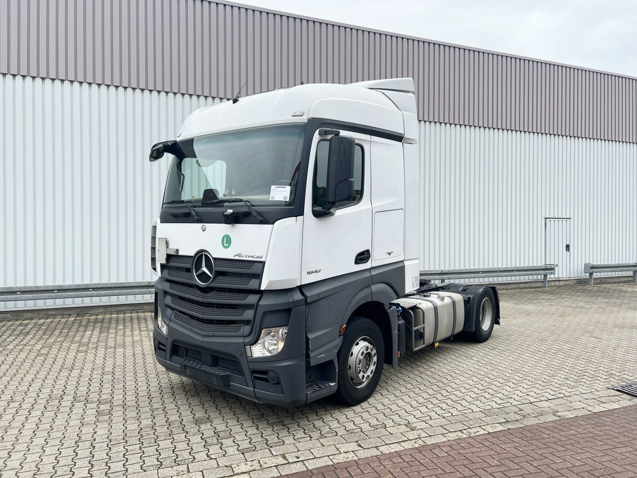 Mercedes-Benz Actros 1842/45 LS 4x2 Actros 1842/45 LS 4x2, 3x VORHANDEN - Vilkikas: foto 1 Mercedes-Benz Actros 1842/45 LS 4x2 Actros 1842/45 LS 4x2, 3x VORHANDEN - Vilkikas: foto 1