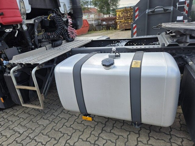 Mercedes-Benz Actros 1846 LS 4x2 Actros 1846 LS 4x2 MultimediaCockpit, StreamSpace, ADR - Vilkikas: foto 2 Mercedes-Benz Actros 1846 LS 4x2 Actros 1846 LS 4x2 MultimediaCockpit, StreamSpace, ADR - Vilkikas: foto 2