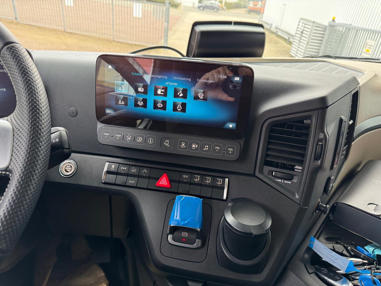 Mercedes-Benz Actros 2648 LS 6x2 Actros 2648 LS 6x2, Retarder, Liftachse, MirrorCam, StreamSpace, Navi, LED - Vilkikas: foto 5 Mercedes-Benz Actros 2648 LS 6x2 Actros 2648 LS 6x2, Retarder, Liftachse, MirrorCam, StreamSpace, Navi, LED - Vilkikas: foto 5