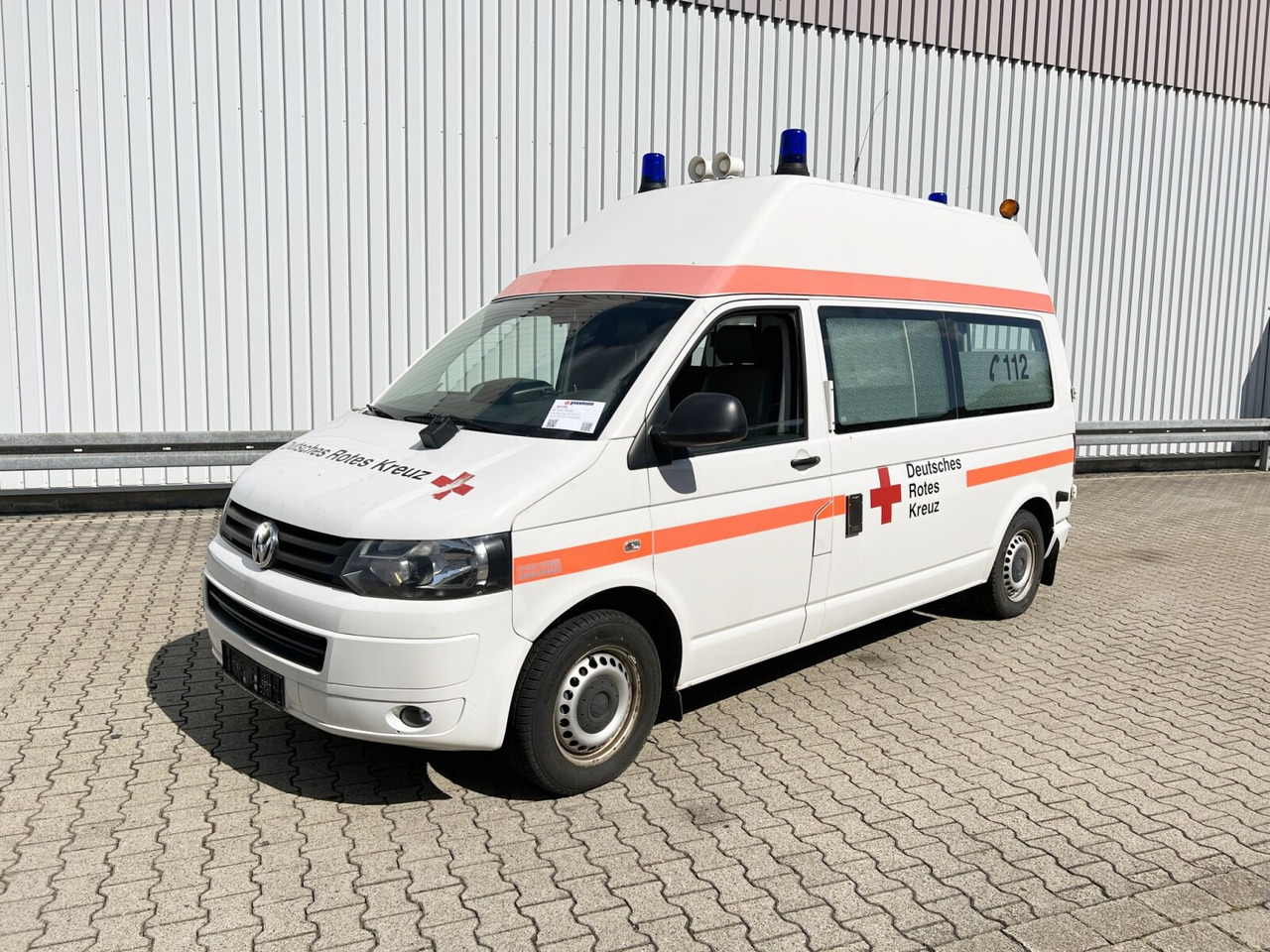 Volkswagen T5 2.0 TDI 4x2 T5 2.0 TDI 4x2, Krankenwagen - Greitosios pagalbos automobilis: foto 1 Volkswagen T5 2.0 TDI 4x2 T5 2.0 TDI 4x2, Krankenwagen - Greitosios pagalbos automobilis: foto 1