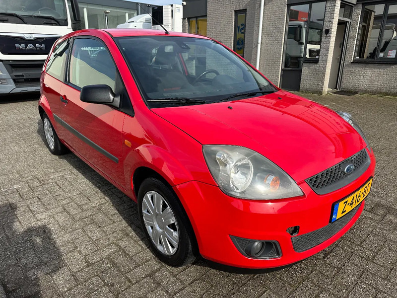 Hečbekas Ford Fiesta TDCi 1.4 + AIRCO + CARPLAY + REAR CAMERA + 194.511 KM: foto 7