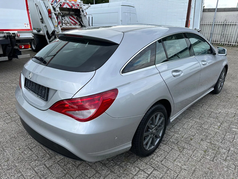 Mercedes-Benz CLA-Klasse 200 D - SHOOTING BRAKE + STANDKLIMA + NAVI - Lengvasis automobilis: foto 5 Mercedes-Benz CLA-Klasse 200 D - SHOOTING BRAKE + STANDKLIMA + NAVI - Lengvasis automobilis: foto 5