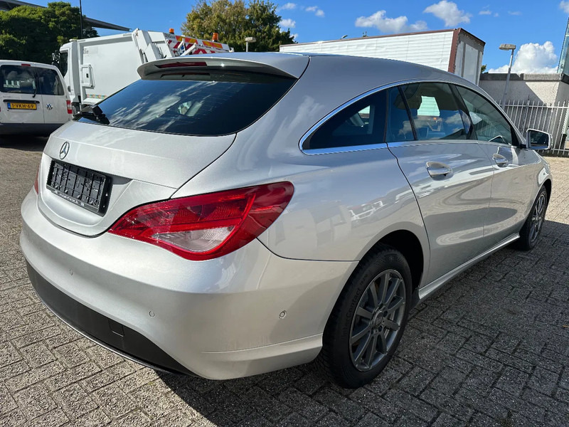 Mercedes-Benz CLA-Klasse 200 D - SHOOTING BRAKE + STANDKLIMA + NAVI - Lengvasis automobilis: foto 5 Mercedes-Benz CLA-Klasse 200 D - SHOOTING BRAKE + STANDKLIMA + NAVI - Lengvasis automobilis: foto 5