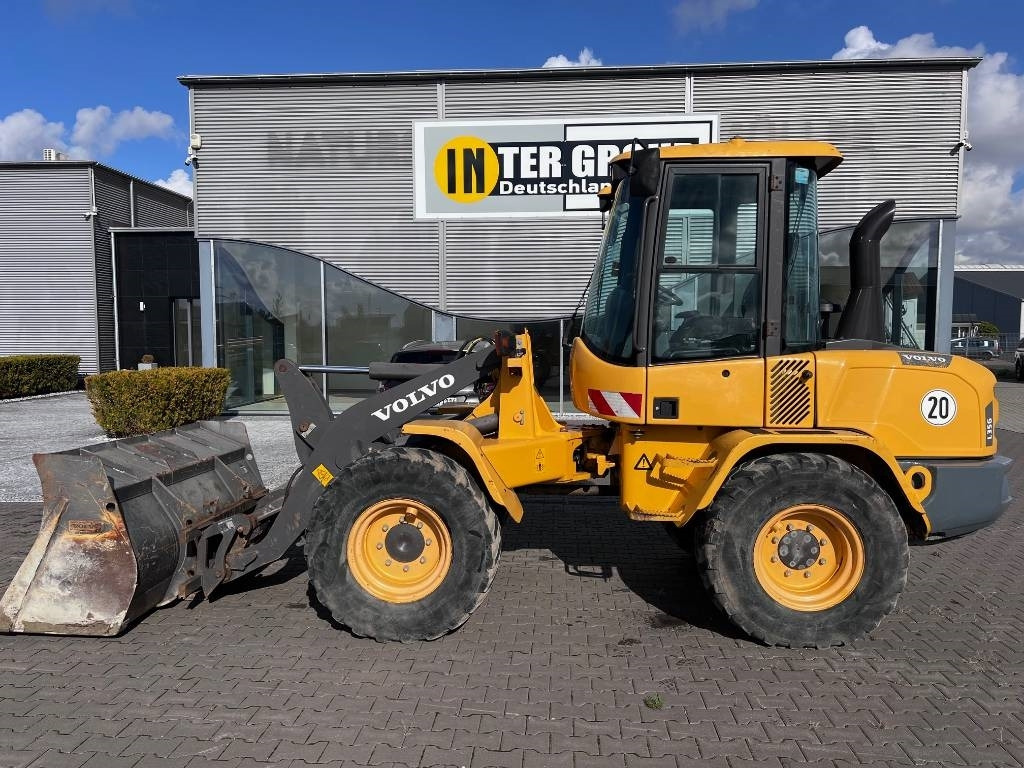 Volvo L 35 G - Ratinis krautuvas: foto 1 Volvo L 35 G - Ratinis krautuvas: foto 1