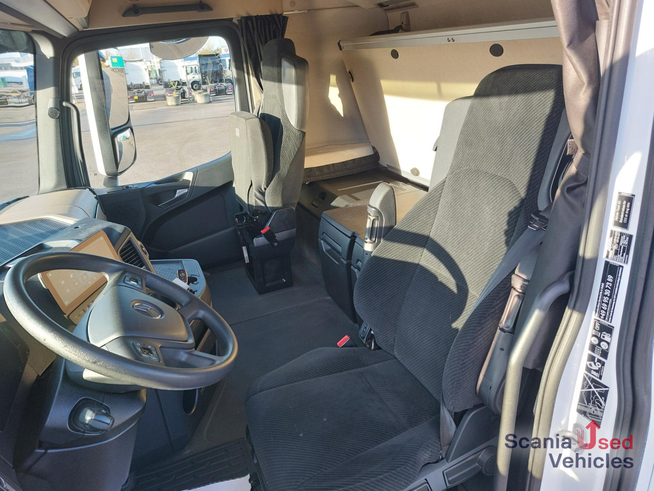 MERCEDES-BENZ 1845L Plane/Edscha NUR KOMPLETT m. ANH.!!! - Tentinis sunkvežimis: foto 5 MERCEDES-BENZ 1845L Plane/Edscha NUR KOMPLETT m. ANH.!!! - Tentinis sunkvežimis: foto 5