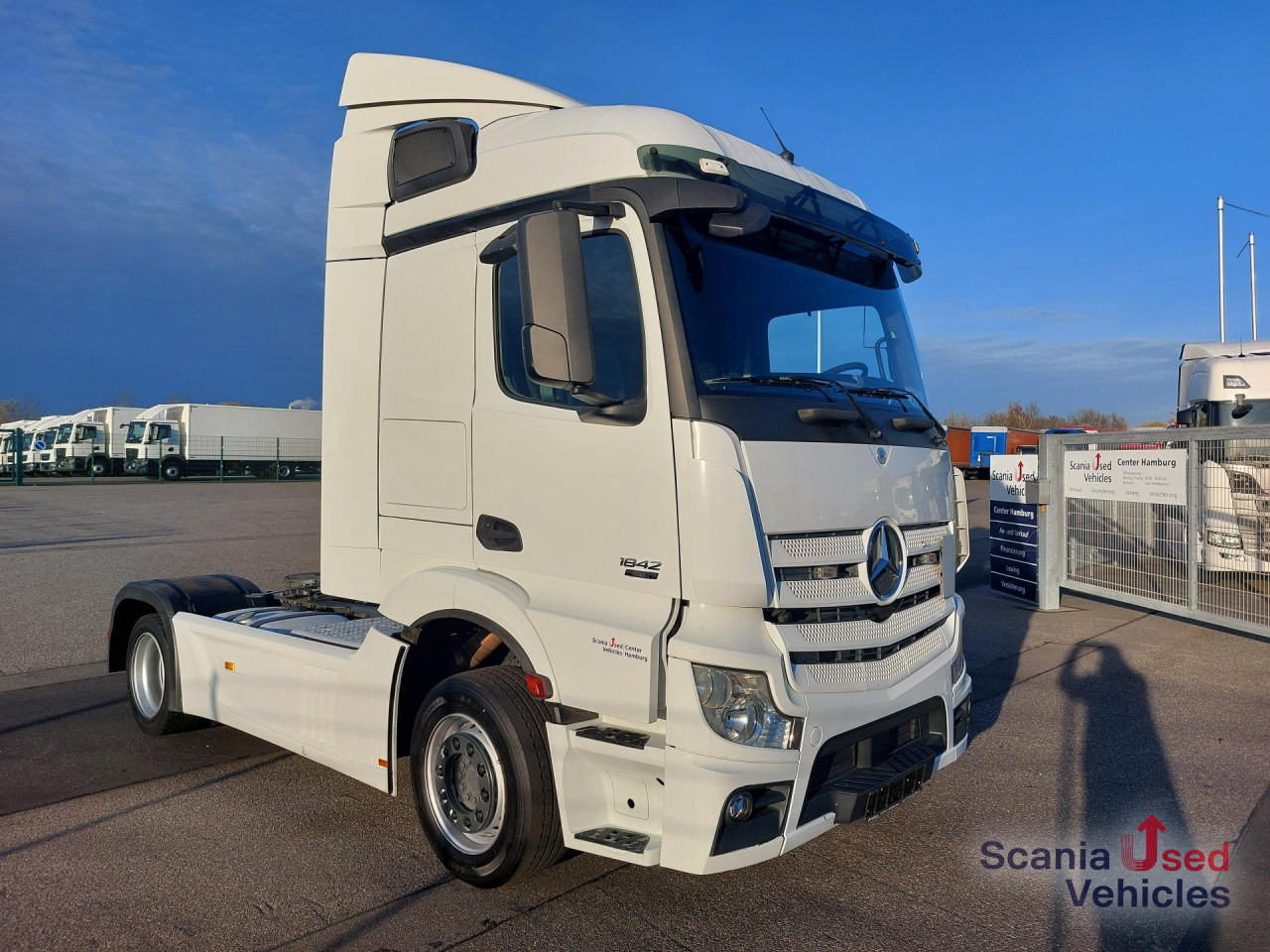 MERCEDES-BENZ Actros 1842 - Vilkikas: foto 1 MERCEDES-BENZ Actros 1842 - Vilkikas: foto 1