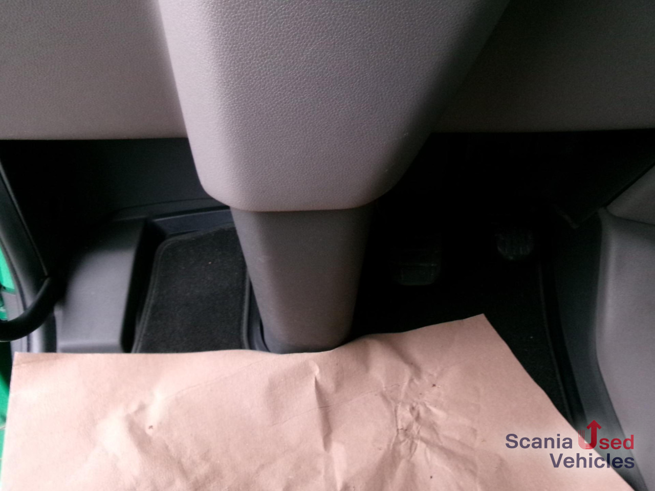 SCANIA R 450 A4x2EB 2 Tanks Standklima TOP!!! - Vilkikas: foto 4 SCANIA R 450 A4x2EB 2 Tanks Standklima TOP!!! - Vilkikas: foto 4