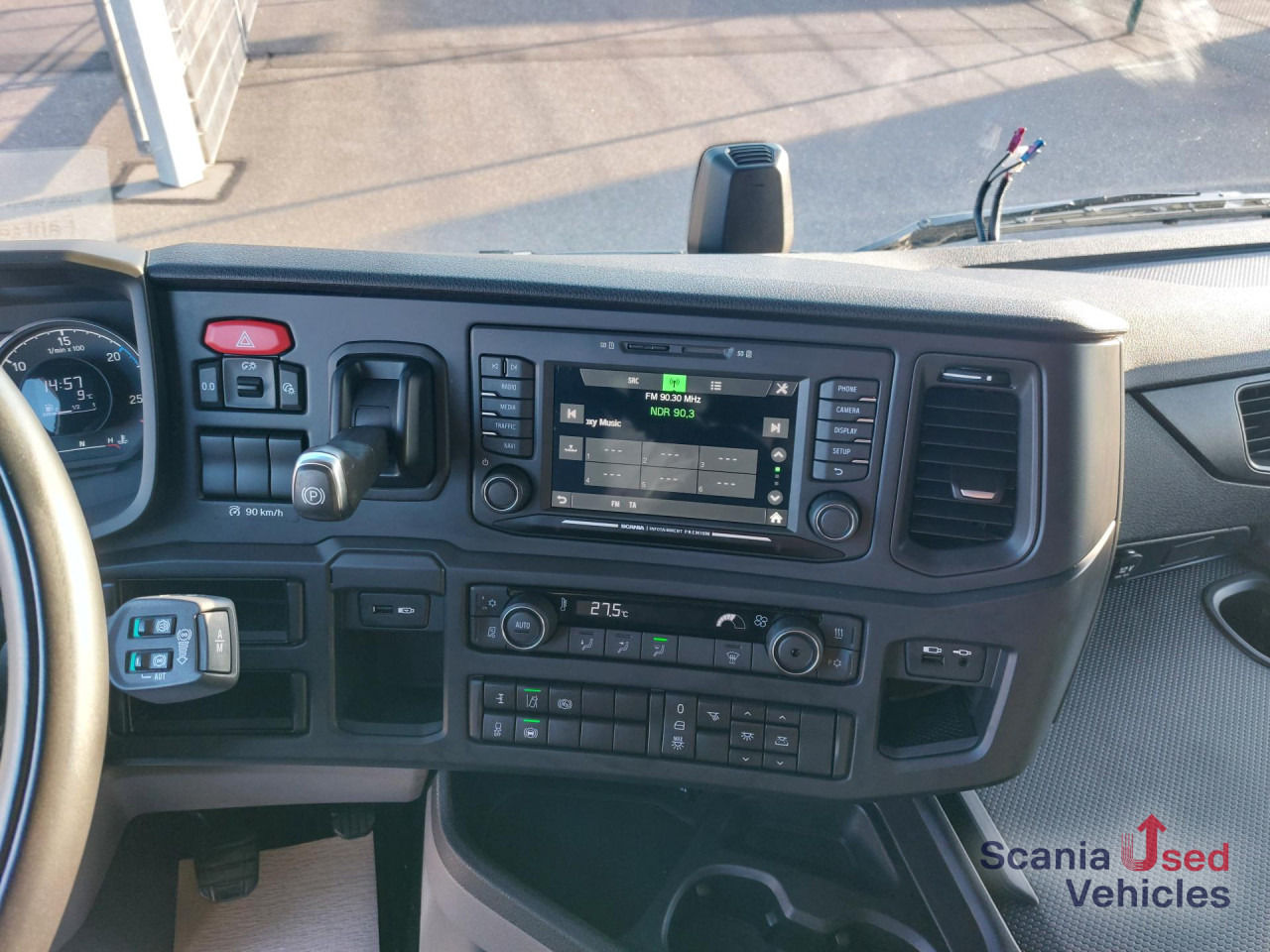 SCANIA R 460 A4x2EB - Vilkikas: foto 3 SCANIA R 460 A4x2EB - Vilkikas: foto 3