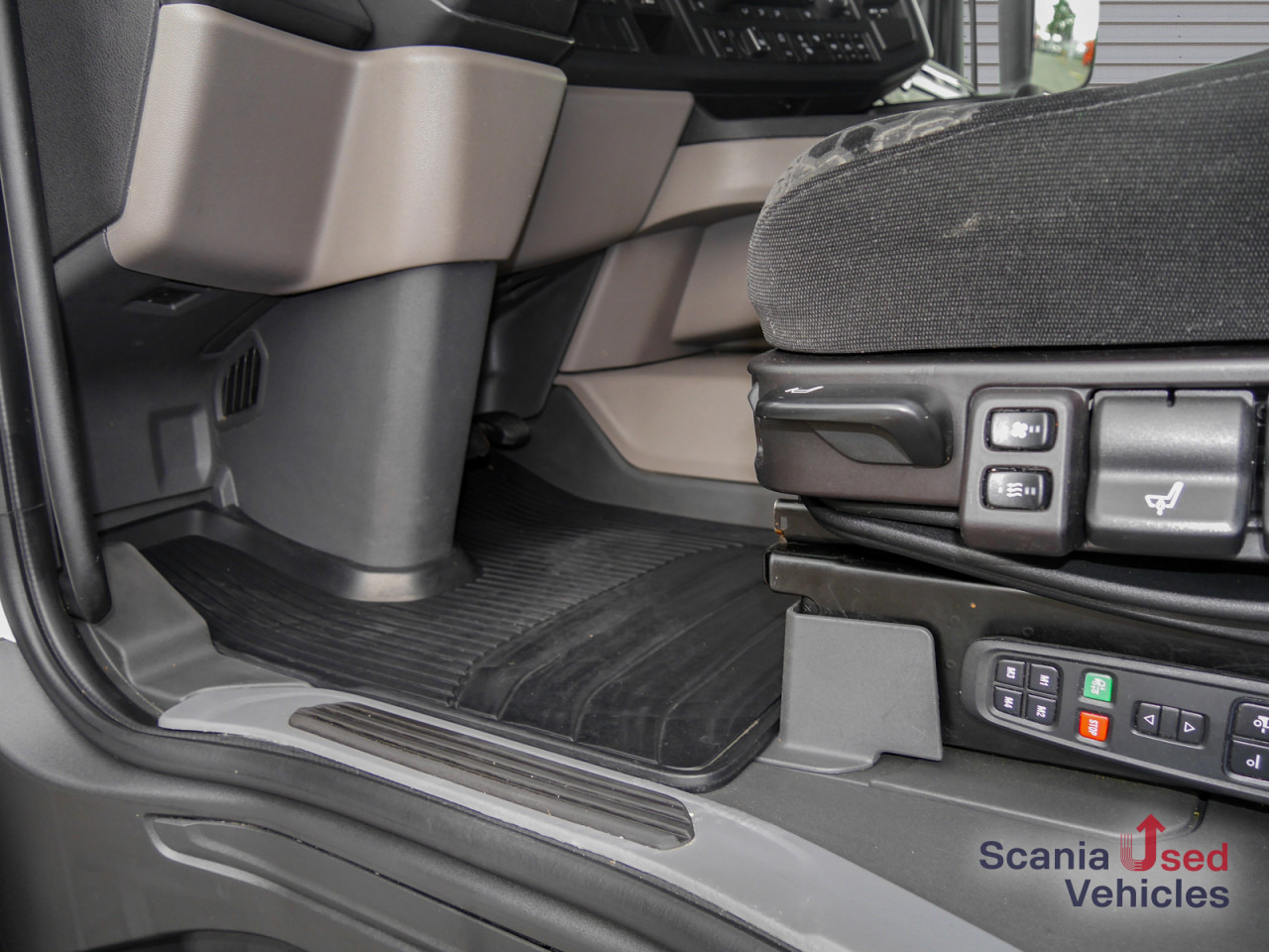 SCANIA R 450 B6x2*4NB Lenkachse, Standklima - Konteineris-vežimus/ Sukeisti kūną sunkvežimis: foto 4 SCANIA R 450 B6x2*4NB Lenkachse, Standklima - Konteineris-vežimus/ Sukeisti kūną sunkvežimis: foto 4