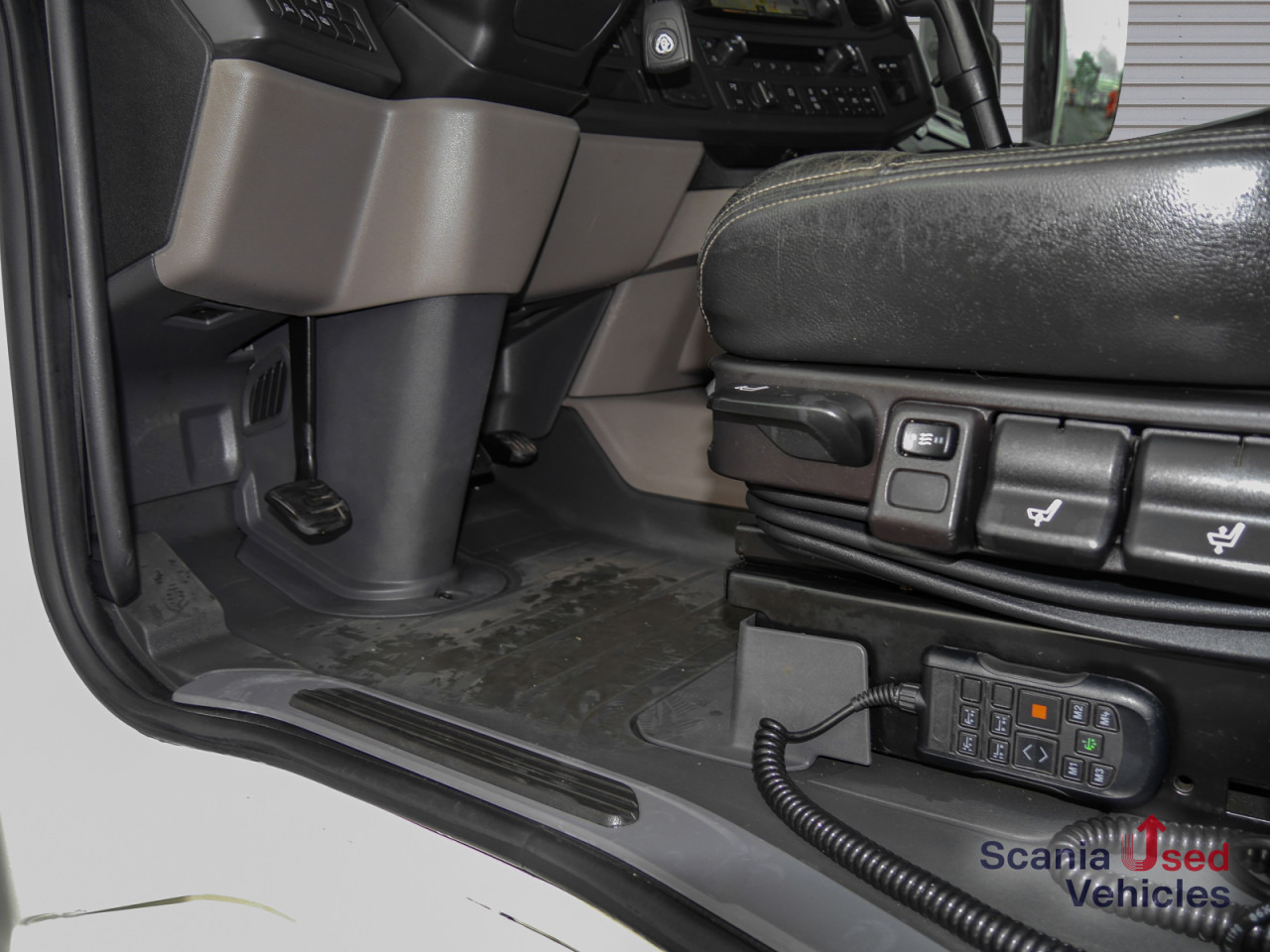 SCANIA R 450 B6x2NB - Schaltgetriebe / LBW - - Konteineris-vežimus/ Sukeisti kūną sunkvežimis: foto 3 SCANIA R 450 B6x2NB - Schaltgetriebe / LBW - - Konteineris-vežimus/ Sukeisti kūną sunkvežimis: foto 3