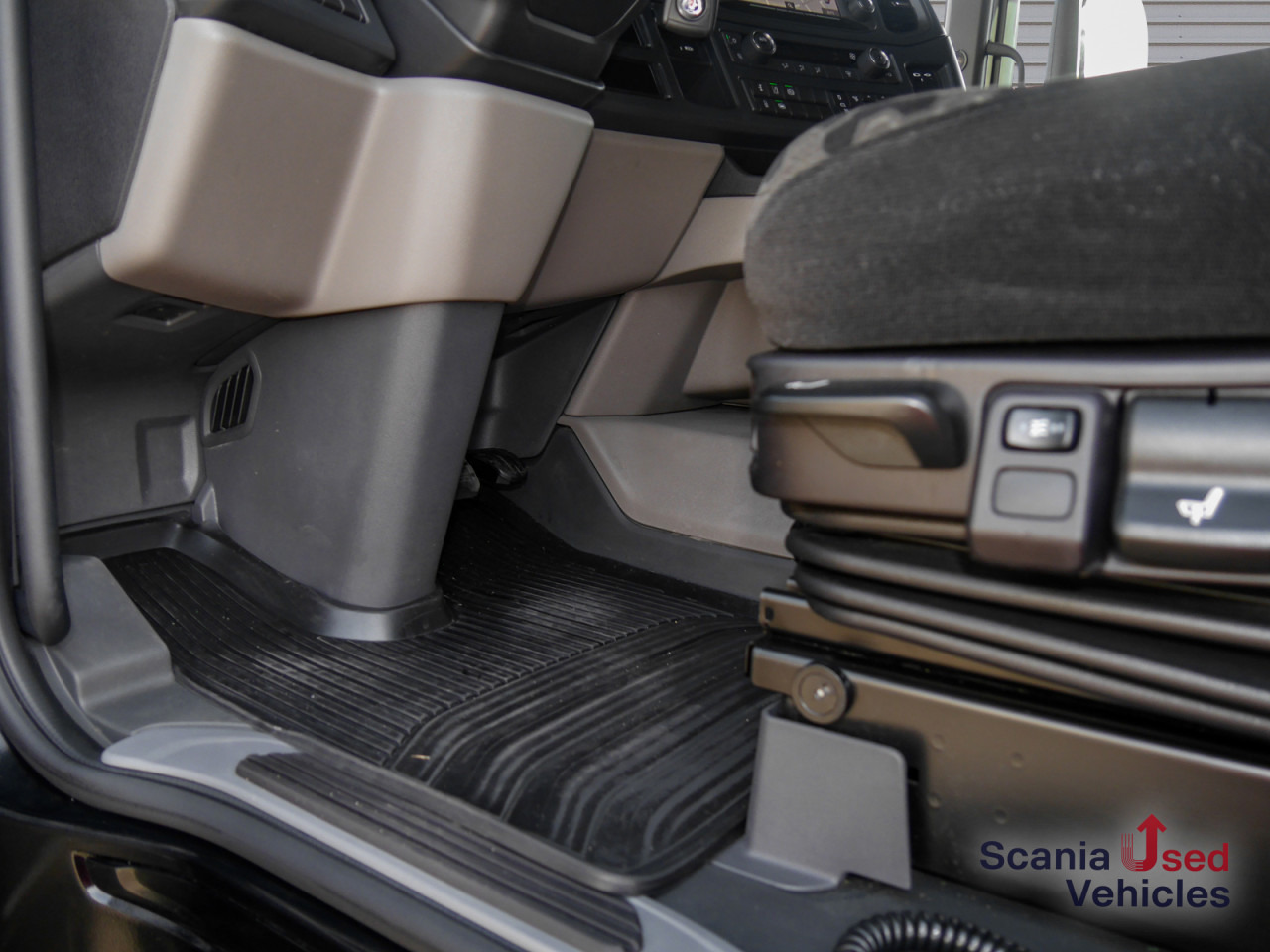 SCANIA R 460 A4x2NA - SUPER - - Vilkikas: foto 3 SCANIA R 460 A4x2NA - SUPER - - Vilkikas: foto 3