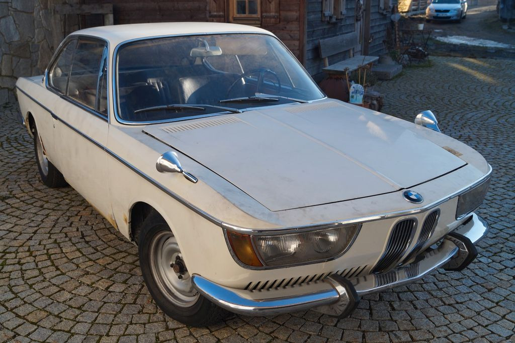 BMW 2000 CS - Kupė: foto 1 BMW 2000 CS - Kupė: foto 1