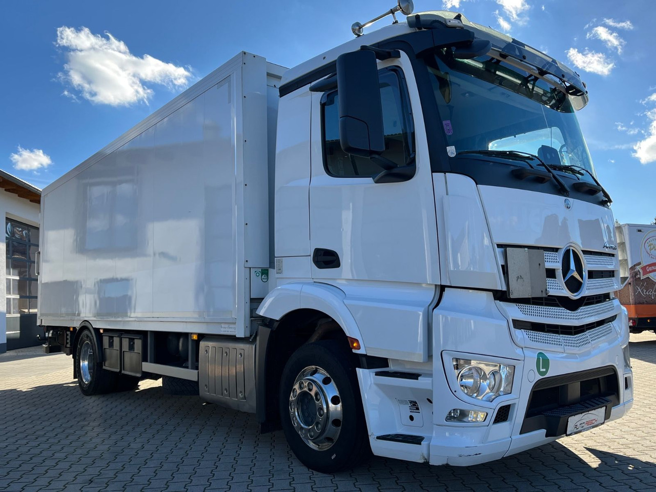 Mercedes-Benz Antos 1836 Klappwand Getränkekoffer beheizt - Gėrimų tiekimo sunkvežimis: foto 4 Mercedes-Benz Antos 1836 Klappwand Getränkekoffer beheizt - Gėrimų tiekimo sunkvežimis: foto 4