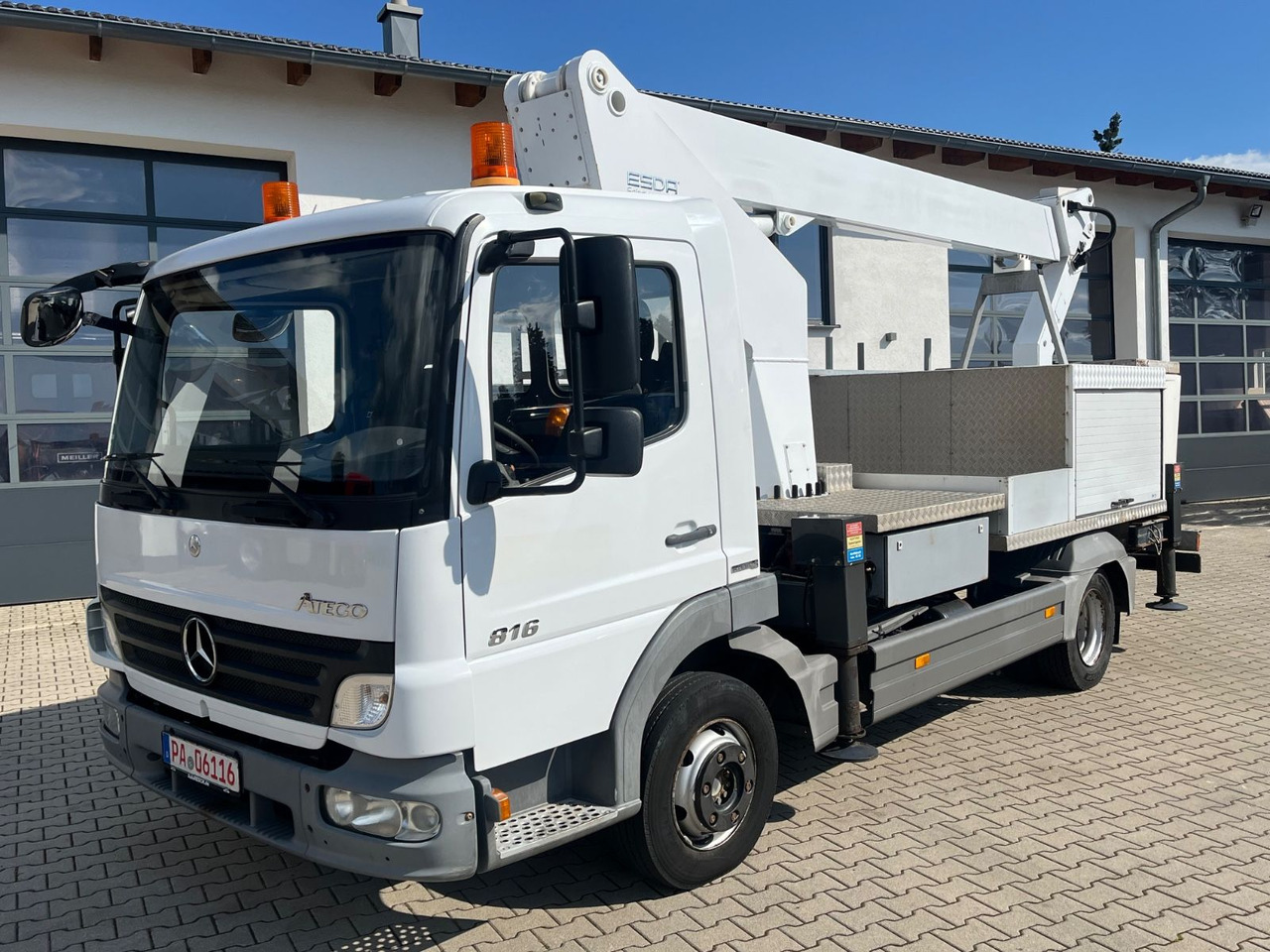 Mercedes-Benz Atego 816 ESDA TG 1800 Steiger 1000V isoliert - Autobokštelio: foto 3 Mercedes-Benz Atego 816 ESDA TG 1800 Steiger 1000V isoliert - Autobokštelio: foto 3