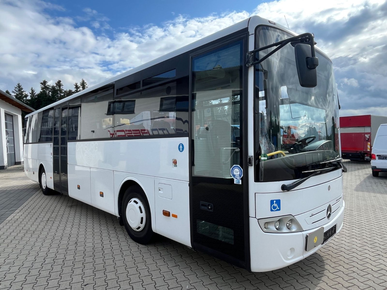 Mercedes-Benz Intouro Euro 5 - Priemiestinis autobusas: foto 2 Mercedes-Benz Intouro Euro 5 - Priemiestinis autobusas: foto 2