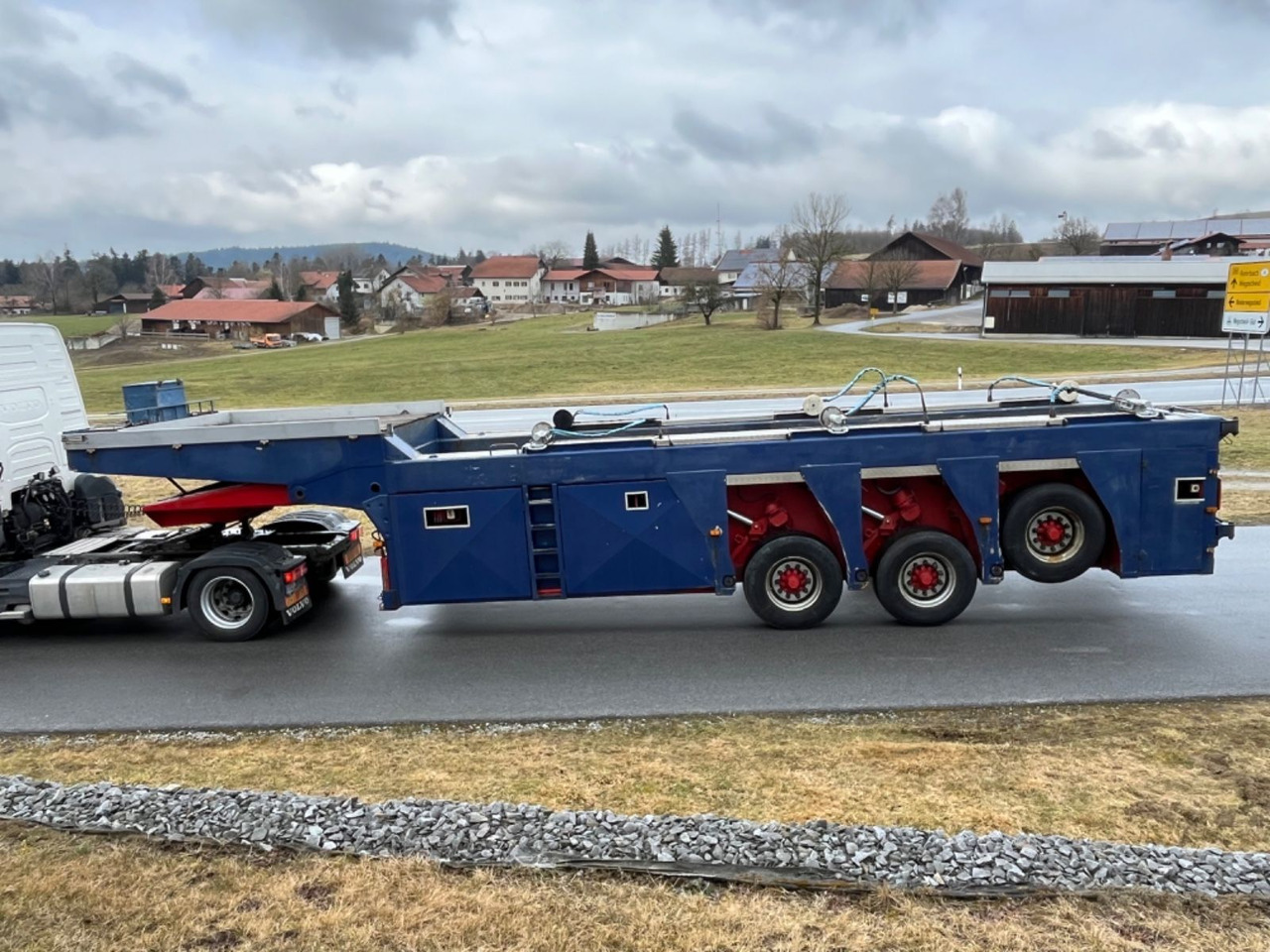 Langendorf SBT 27/32 Innenlader für Betonfertigteile Langendorf SBT 27/32 Innenlader für Betonfertigteile - Puspriekabė: foto 1 Langendorf SBT 27/32 Innenlader für Betonfertigteile Langendorf SBT 27/32 Innenlader für Betonfertigteile - Puspriekabė: foto 1