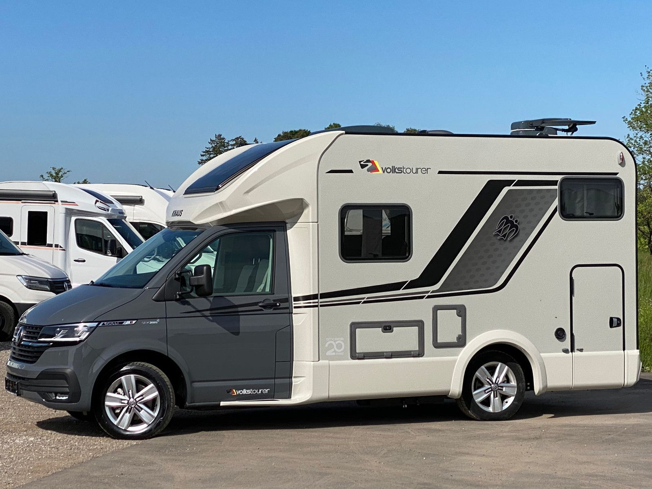 Knaus TOURER Vansation 500 MQ,4 Personen,AHK,slidebett - Pusiau integruotas kemperis: foto 4 Knaus TOURER Vansation 500 MQ,4 Personen,AHK,slidebett - Pusiau integruotas kemperis: foto 4