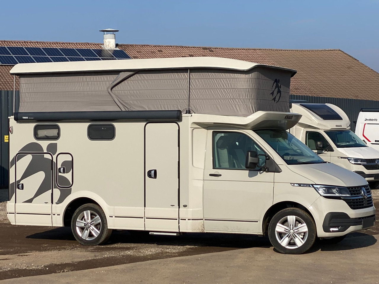 Knaus Tourer CUV 500 MQ CUVISION ohne Slide Bett,AHK - Pusiau integruotas kemperis: foto 1 Knaus Tourer CUV 500 MQ CUVISION ohne Slide Bett,AHK - Pusiau integruotas kemperis: foto 1