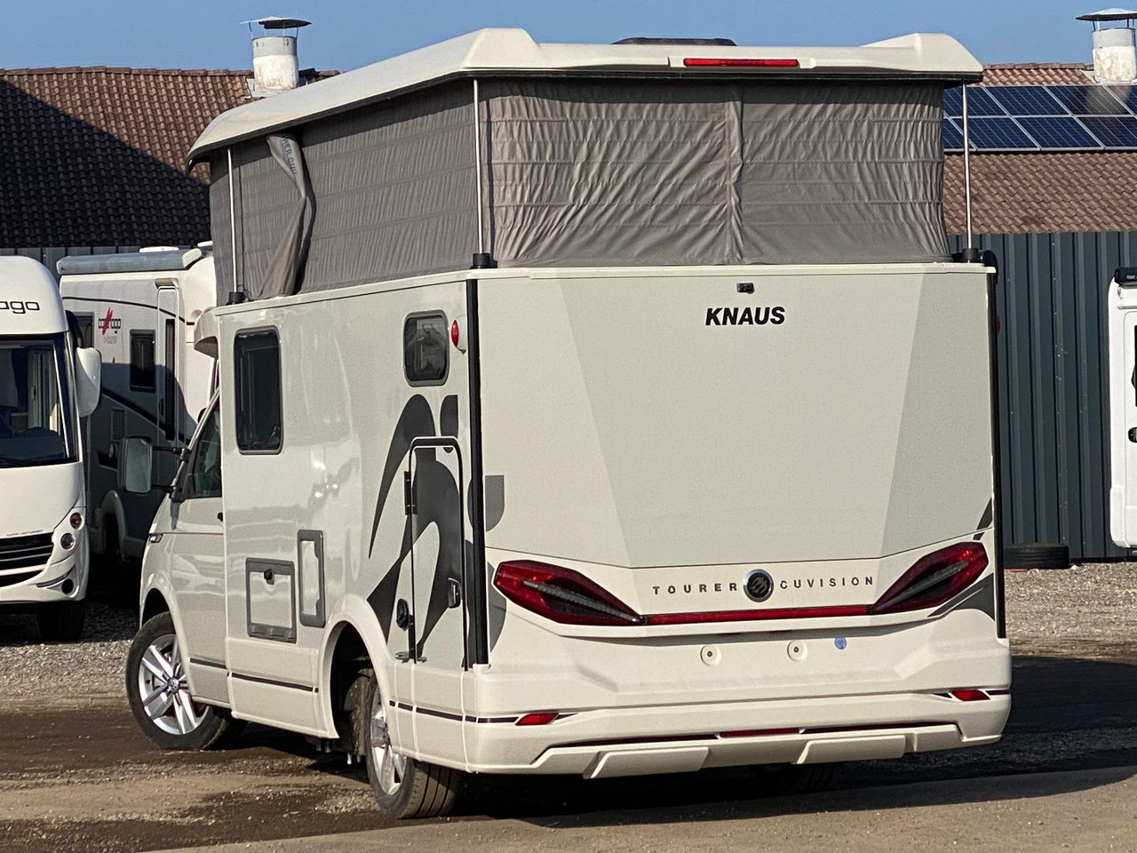 Knaus Tourer CUV 500 MQ CUVISION ohne Slide Bett - Pusiau integruotas kemperis: foto 5 Knaus Tourer CUV 500 MQ CUVISION ohne Slide Bett - Pusiau integruotas kemperis: foto 5