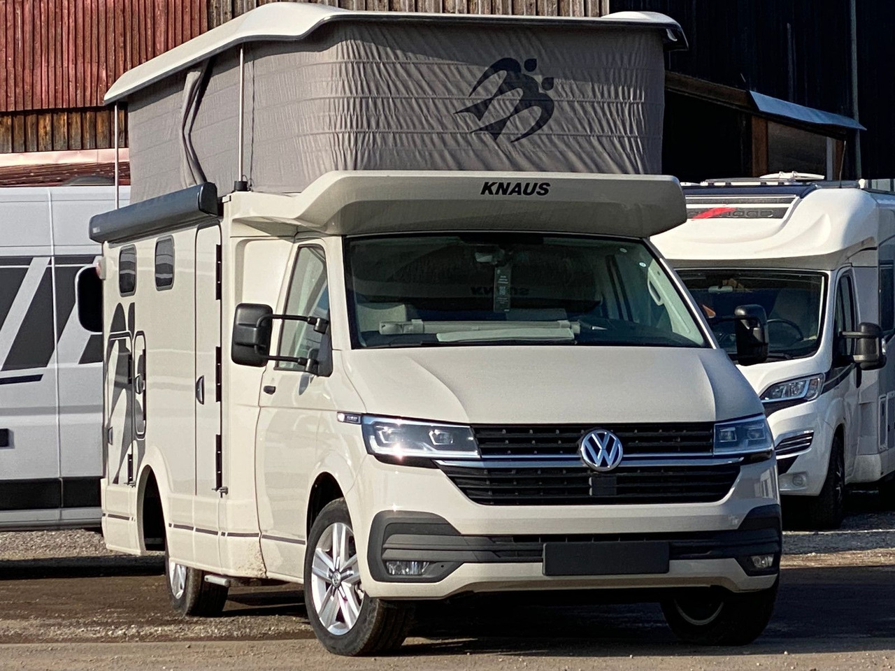 Knaus Tourer CUV 500 MQ CUVISION ohne Slide Bett - Pusiau integruotas kemperis: foto 1 Knaus Tourer CUV 500 MQ CUVISION ohne Slide Bett - Pusiau integruotas kemperis: foto 1