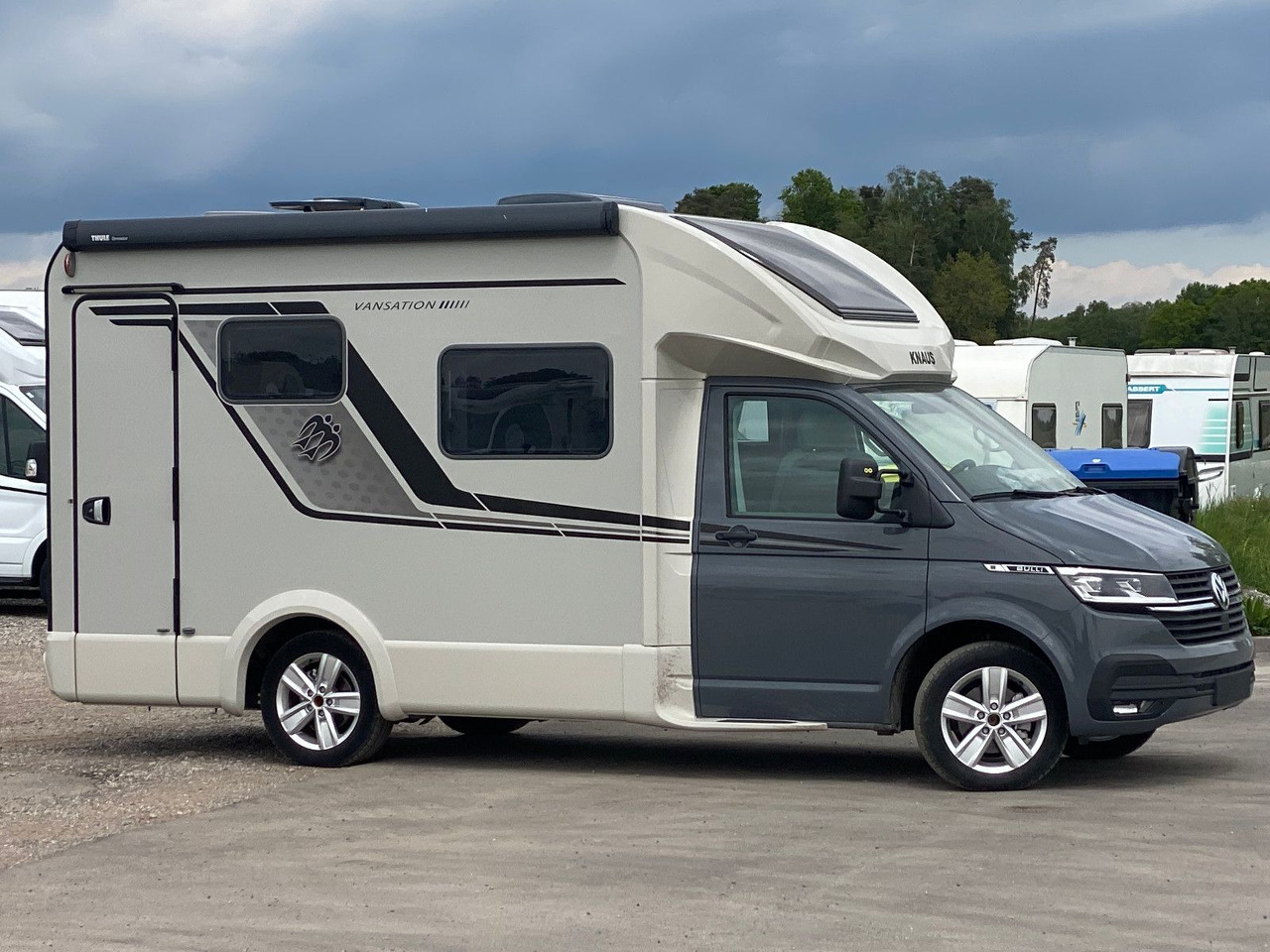 Knaus Tourer Van 500 LT, slide Bett, 4 P. Zulassung - Pusiau integruotas kemperis: foto 1 Knaus Tourer Van 500 LT, slide Bett, 4 P. Zulassung - Pusiau integruotas kemperis: foto 1