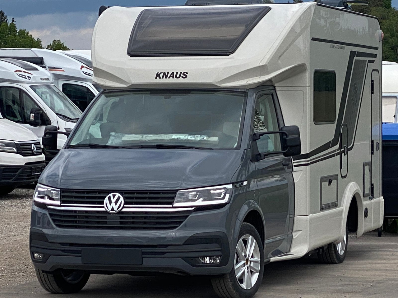 Knaus Tourer Van 500 LT, slide Bett, 4 P. Zulassung - Pusiau integruotas kemperis: foto 1 Knaus Tourer Van 500 LT, slide Bett, 4 P. Zulassung - Pusiau integruotas kemperis: foto 1