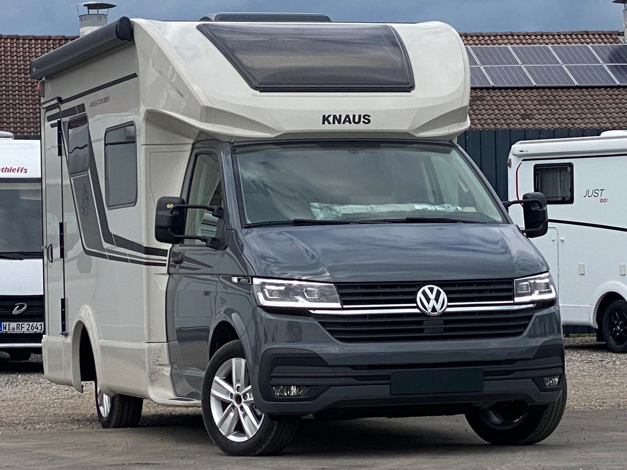 Knaus Tourer Van 500 LT, slide Bett, Tageszulassung - Pusiau integruotas kemperis: foto 1 Knaus Tourer Van 500 LT, slide Bett, Tageszulassung - Pusiau integruotas kemperis: foto 1