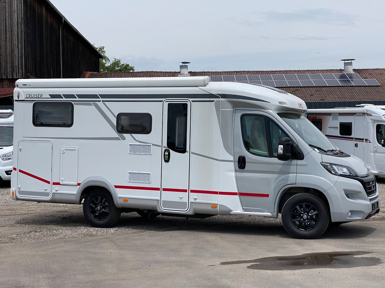 LMC Cruiser V 646 G, SAT, Navi, Sondermodell,16 Zoll - Pusiau integruotas kemperis: foto 2 LMC Cruiser V 646 G, SAT, Navi, Sondermodell,16 Zoll - Pusiau integruotas kemperis: foto 2
