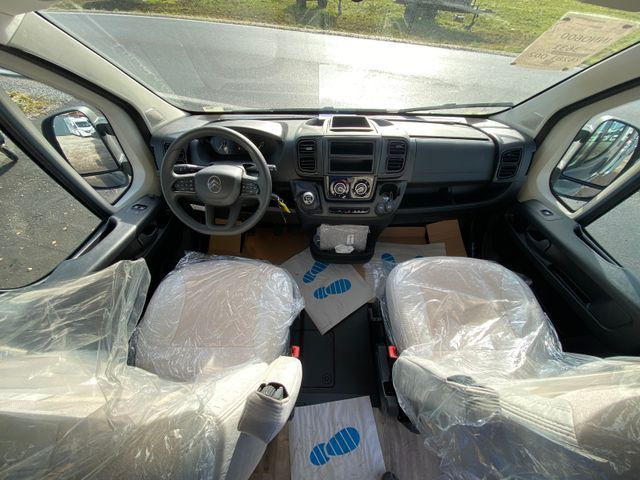 Nauja Mikroautobusas kemperis LMC INNOVAN 600 ,ASD, Aufstelldach,26 Modell,: foto 18 Nauja Mikroautobusas kemperis LMC INNOVAN 600 ,ASD, Aufstelldach,26 Modell,: foto 18