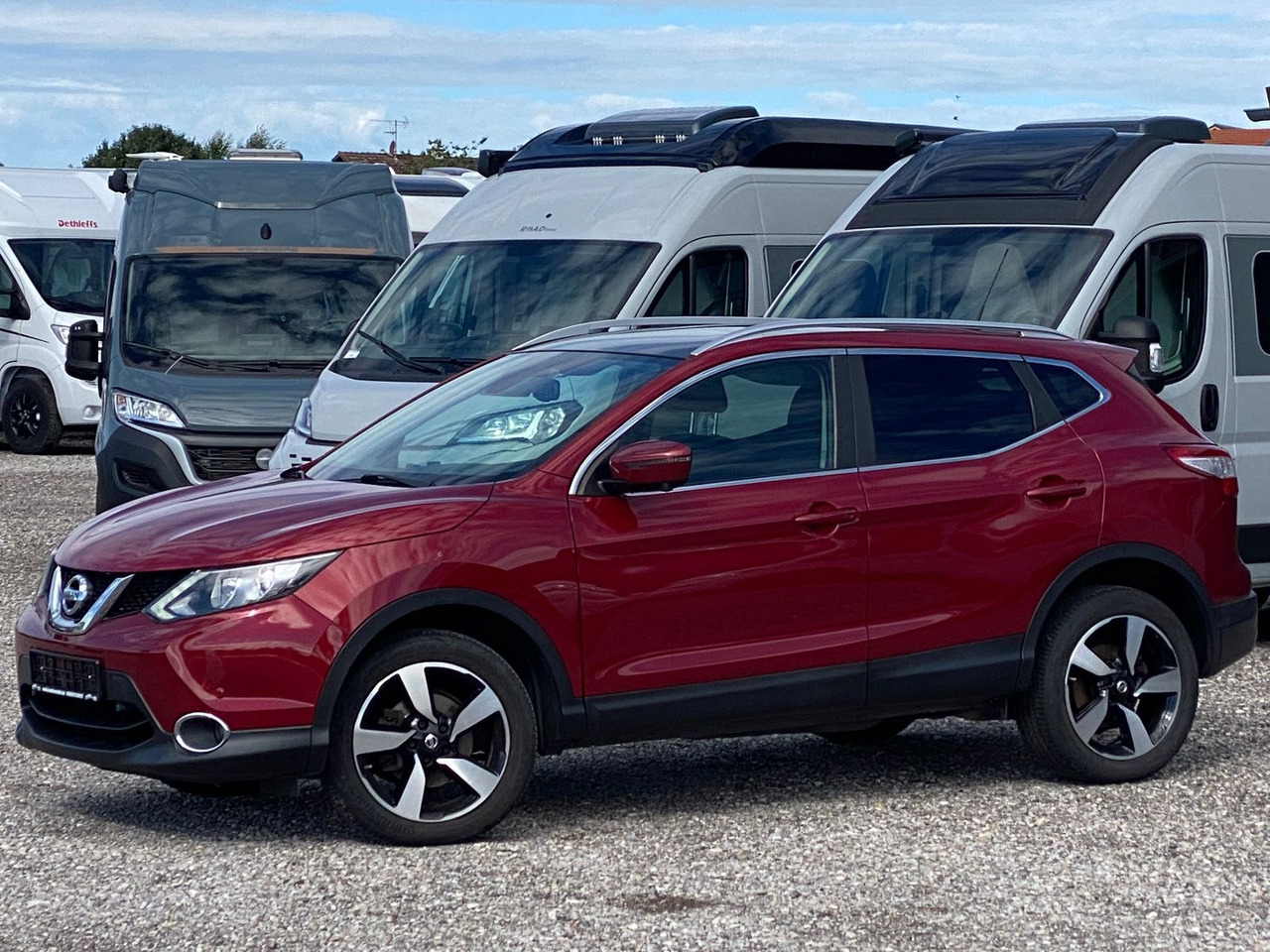 Nissan Qashqai 360° 4x4 - Visureigis: foto 2 Nissan Qashqai 360° 4x4 - Visureigis: foto 2