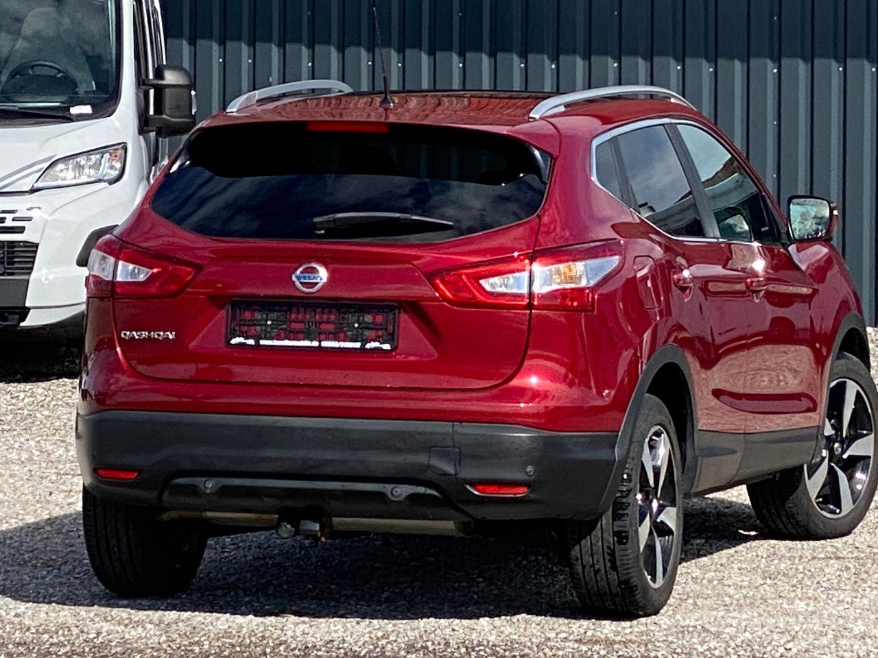 Nissan Qashqai 360° 4x4 - Visureigis: foto 5 Nissan Qashqai 360° 4x4 - Visureigis: foto 5