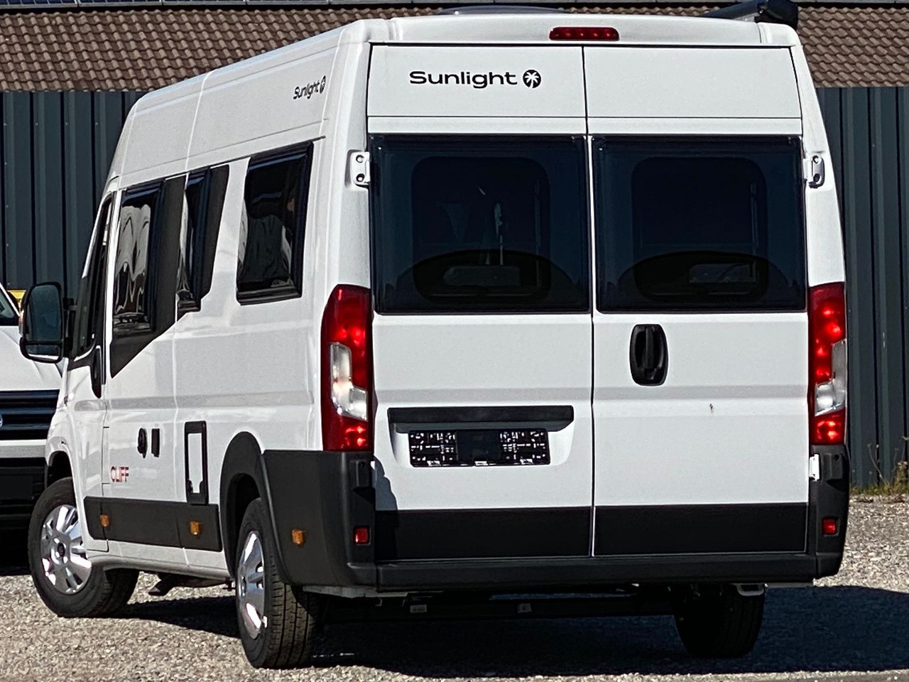 Sunlight Camper Van Cliff 600 Entry - Mikroautobusas kemperis: foto 5 Sunlight Camper Van Cliff 600 Entry - Mikroautobusas kemperis: foto 5