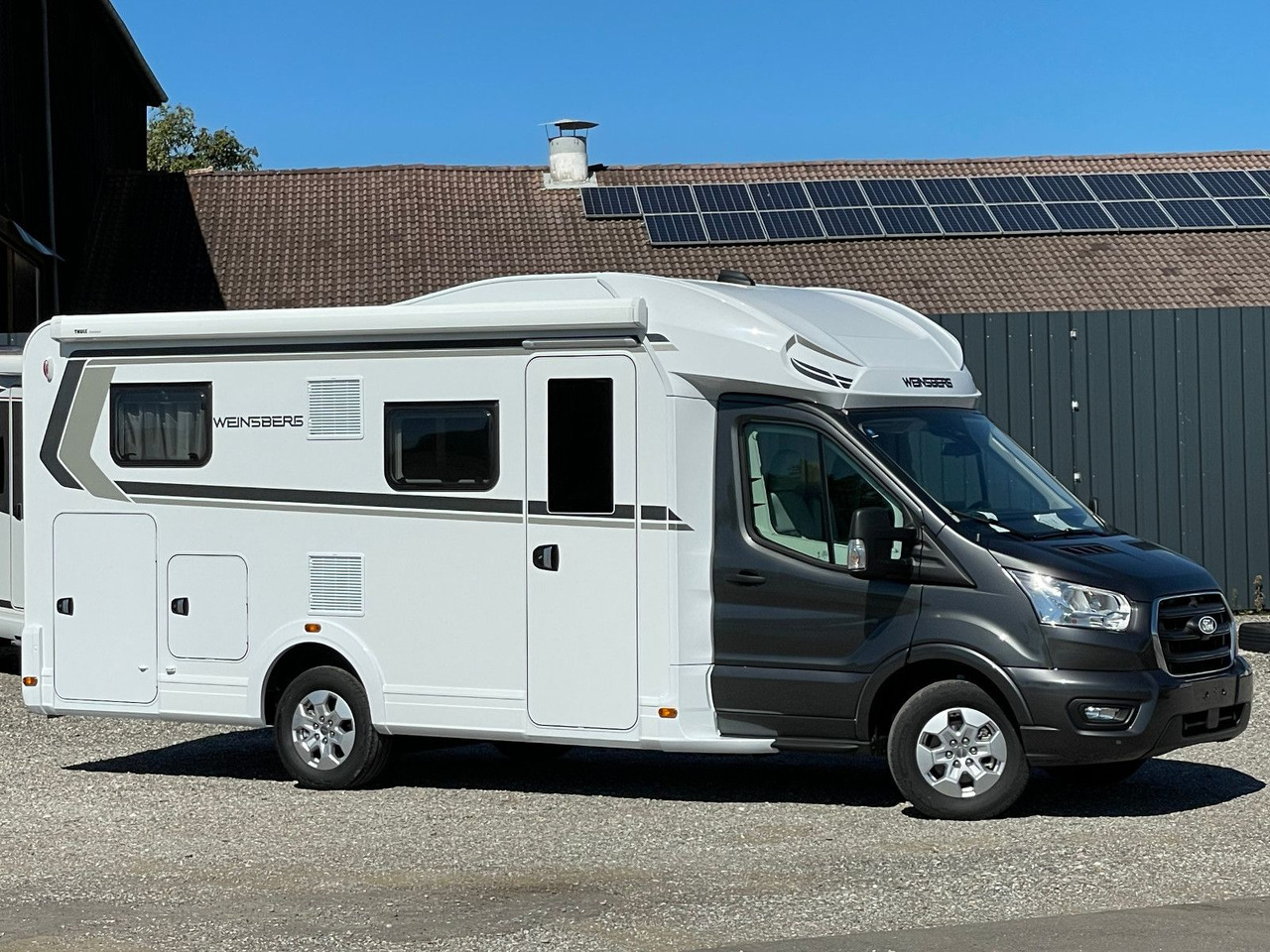 Weinsberg CaraSuite 650 MEG, Automatik, AHK - Pusiau integruotas kemperis: foto 1 Weinsberg CaraSuite 650 MEG, Automatik, AHK - Pusiau integruotas kemperis: foto 1