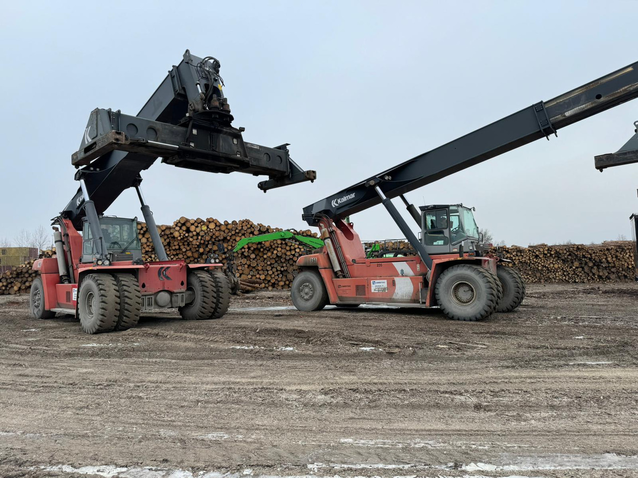 KALMAR DRF420-60S5 BJ: 2011 BStd: 23579h - Konteinerių krautuvas: foto 5 KALMAR DRF420-60S5 BJ: 2011 BStd: 23579h - Konteinerių krautuvas: foto 5