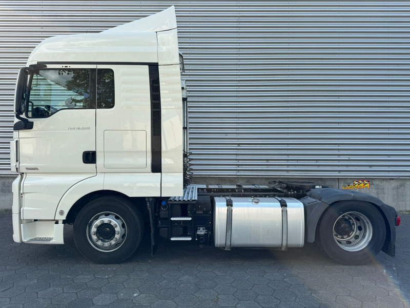 MAN TGX 18.500 XLX / Intarder / Roof Klima / 2 Tanks - Vilkikas: foto 5 MAN TGX 18.500 XLX / Intarder / Roof Klima / 2 Tanks - Vilkikas: foto 5