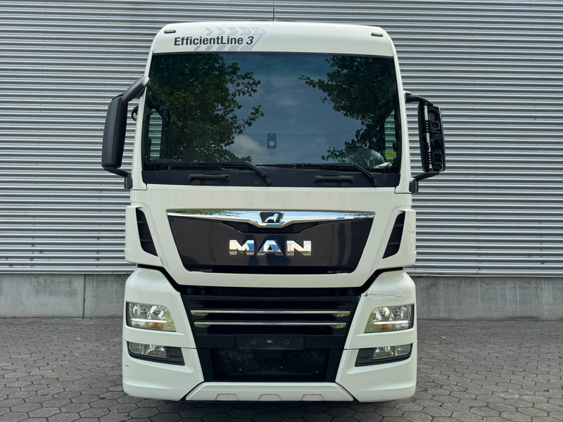 MAN TGX 18.500 XXL / Intarder / Roof Klima / 2 Tanks - Vilkikas: foto 4 MAN TGX 18.500 XXL / Intarder / Roof Klima / 2 Tanks - Vilkikas: foto 4