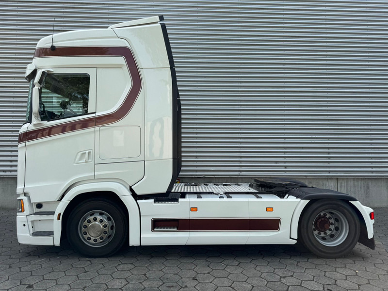 Scania S450 / Retarder / Full Air / Night Klima / 2 Tanks / TUV: 3-2026 / Belgium Truck - Vilkikas: foto 5 Scania S450 / Retarder / Full Air / Night Klima / 2 Tanks / TUV: 3-2026 / Belgium Truck - Vilkikas: foto 5