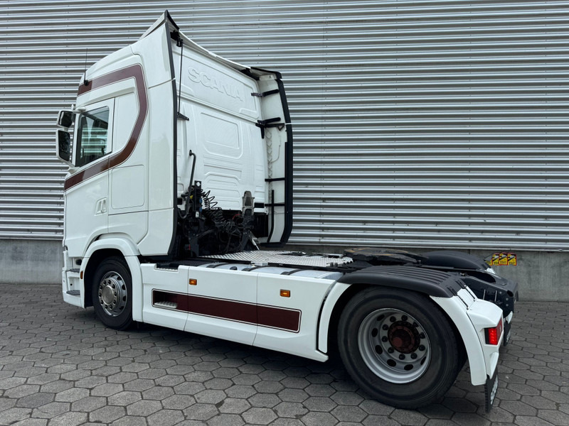 Scania S450 / Retarder / Full Air / Night Klima / 2 Tanks / TUV: 3-2026 / Belgium Truck - Vilkikas: foto 3 Scania S450 / Retarder / Full Air / Night Klima / 2 Tanks / TUV: 3-2026 / Belgium Truck - Vilkikas: foto 3