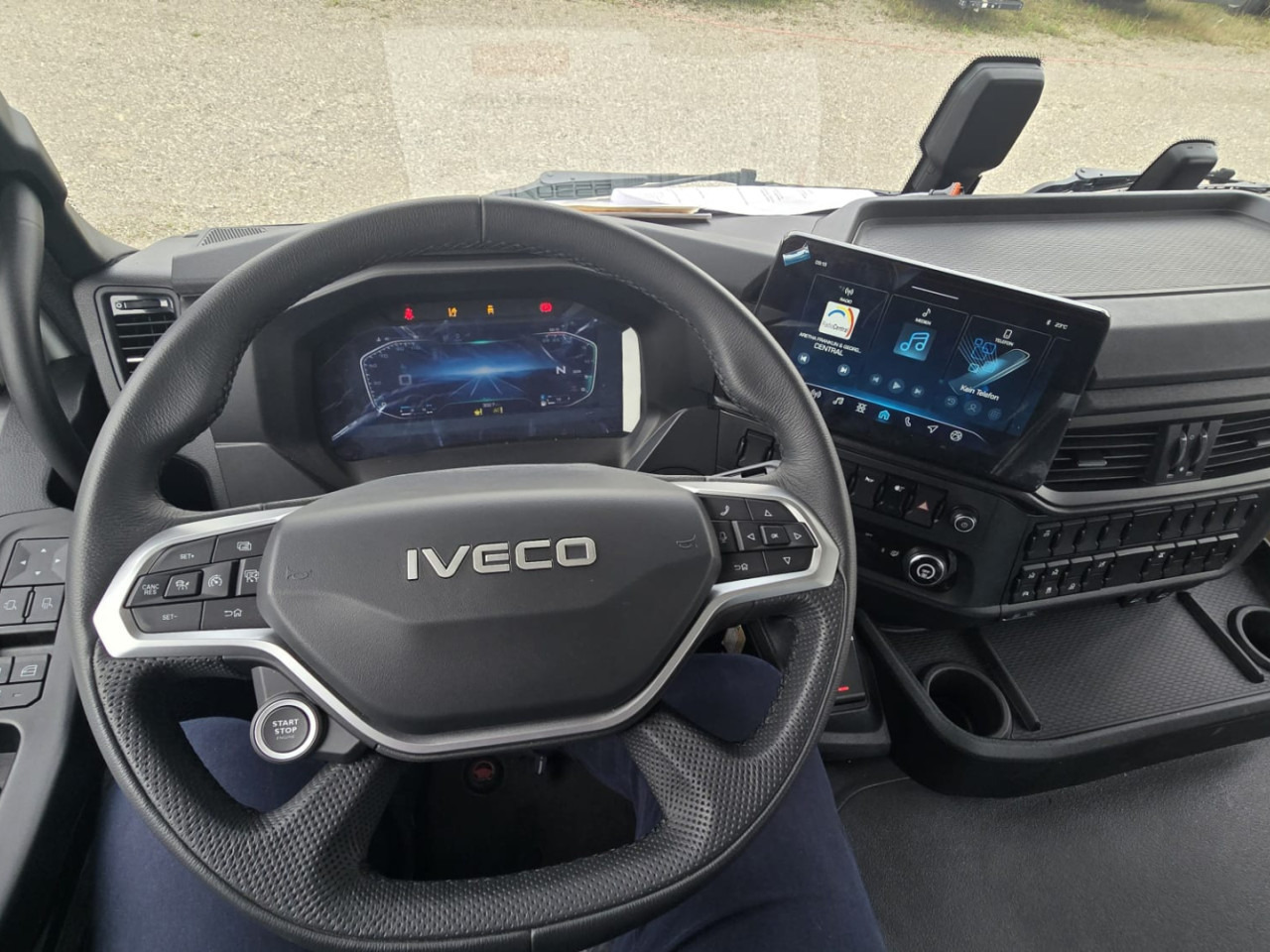 IVECO IVECO AD360X50Z HR OFF (XWay) Moser 2seiten Kipper - Savivartis sunkvežimis: foto 3 IVECO IVECO AD360X50Z HR OFF (XWay) Moser 2seiten Kipper - Savivartis sunkvežimis: foto 3