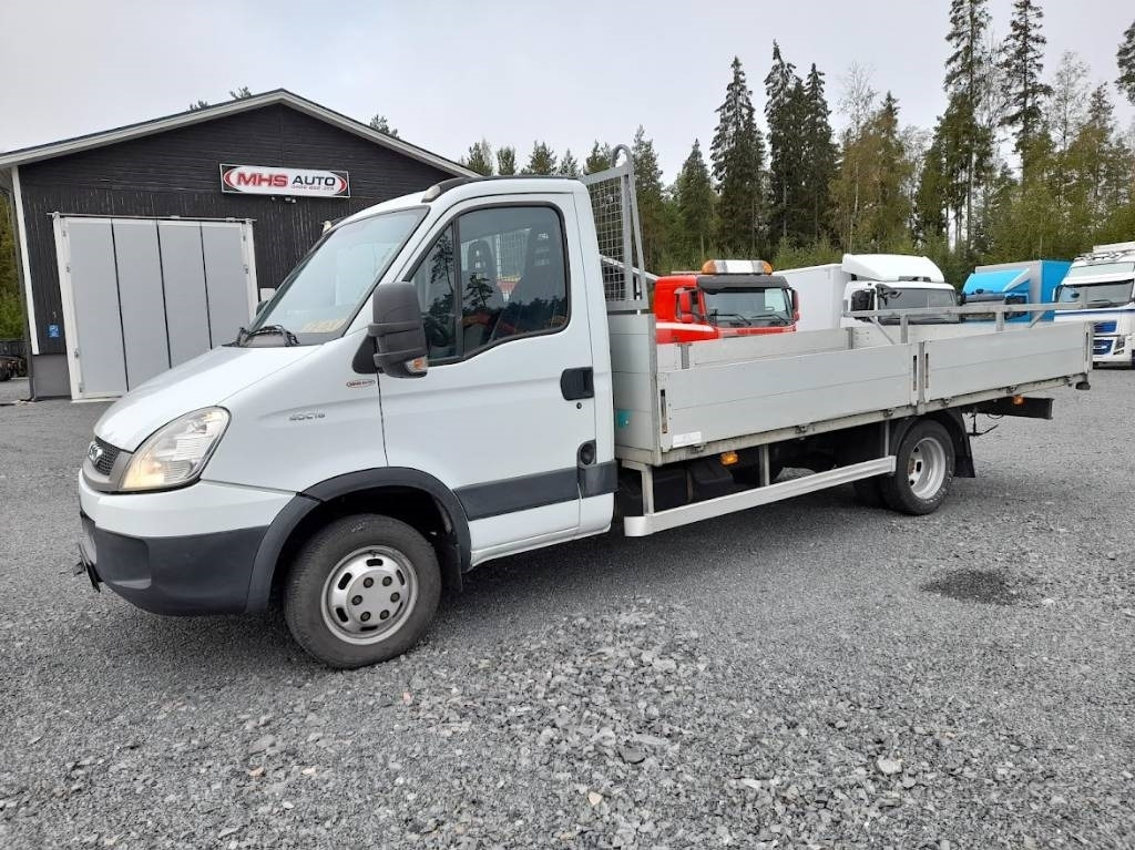 Iveco Daily 40 C18 automat - Bortinis automobilis: foto 1 Iveco Daily 40 C18 automat - Bortinis automobilis: foto 1