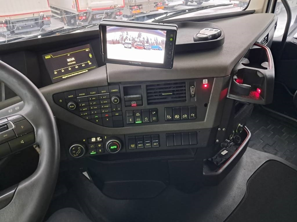 Volvo FH 13 500 - Konteineris-vežimus/ Sukeisti kūną sunkvežimis: foto 4 Volvo FH 13 500 - Konteineris-vežimus/ Sukeisti kūną sunkvežimis: foto 4