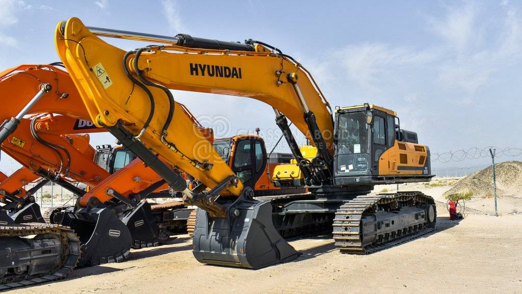 HYUNDAI EXCAVATOR HX520 2.20 CU.M. MY2019 - Vikšrinis ekskavatorius: foto 1 HYUNDAI EXCAVATOR HX520 2.20 CU.M. MY2019 - Vikšrinis ekskavatorius: foto 1