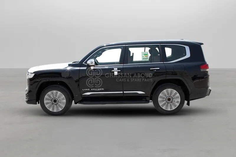 Toyota Land Cruiser 300 - Visureigis: foto 2 Toyota Land Cruiser 300 - Visureigis: foto 2