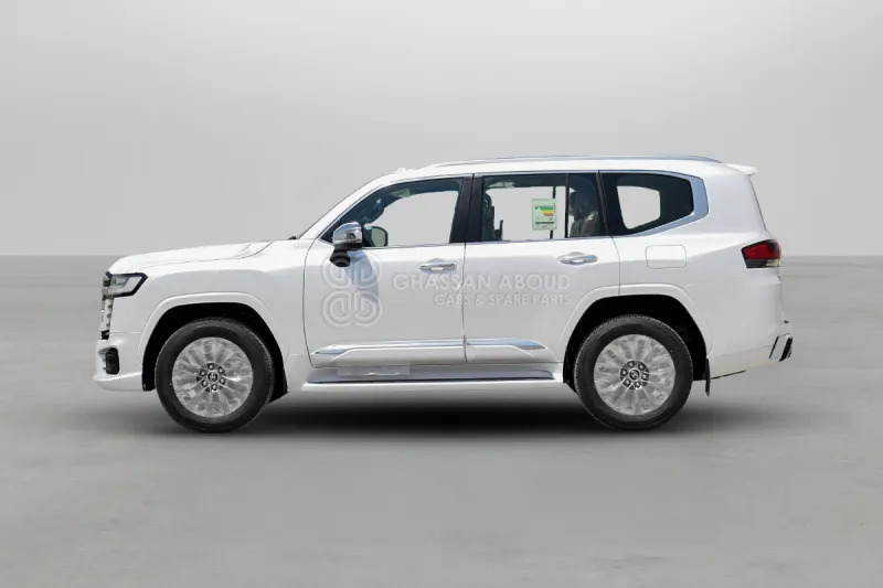 Toyota Land Cruiser 300 - Visureigis: foto 3 Toyota Land Cruiser 300 - Visureigis: foto 3