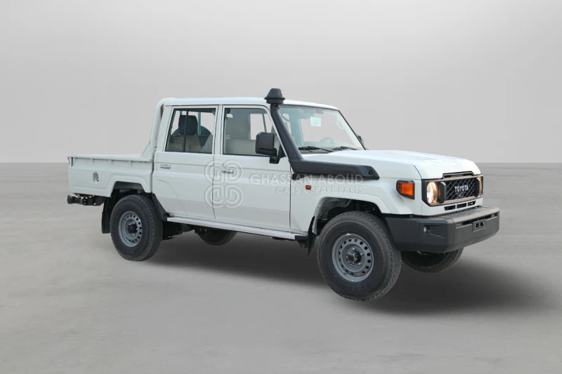 Toyota Land Cruiser Pick Up LC79 4X4 DC - Pikapas: foto 1 Toyota Land Cruiser Pick Up LC79 4X4 DC - Pikapas: foto 1