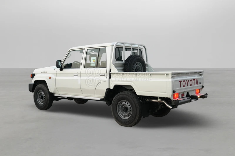 Toyota Land Cruiser Pick Up LC79 4X4 DC - Pikapas: foto 2 Toyota Land Cruiser Pick Up LC79 4X4 DC - Pikapas: foto 2