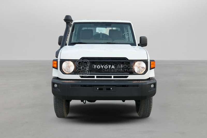 Toyota Land Cruiser Pick Up LC79 4X4 DC - Pikapas: foto 4 Toyota Land Cruiser Pick Up LC79 4X4 DC - Pikapas: foto 4