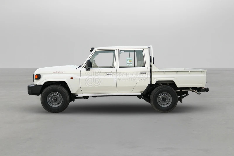 Toyota Land Cruiser Pick Up LC79 4X4 DC - Pikapas: foto 3 Toyota Land Cruiser Pick Up LC79 4X4 DC - Pikapas: foto 3