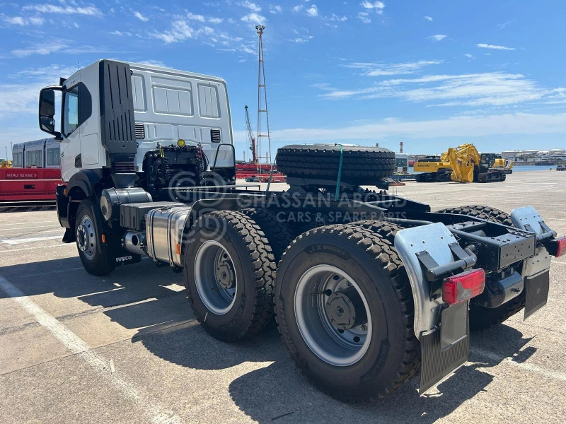 Iveco T-WAY AT720T47TH 6×4 R24 Tyres Tractor Head -Barcelona Stock - Vilkikas: foto 4 Iveco T-WAY AT720T47TH 6×4 R24 Tyres Tractor Head -Barcelona Stock - Vilkikas: foto 4