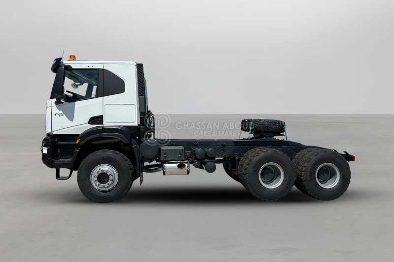 Iveco T-WAY AT720T47WTH 6x6 R20 Tyres Tractor Head - Barcelona Stock - Vilkikas: foto 4 Iveco T-WAY AT720T47WTH 6x6 R20 Tyres Tractor Head - Barcelona Stock - Vilkikas: foto 4